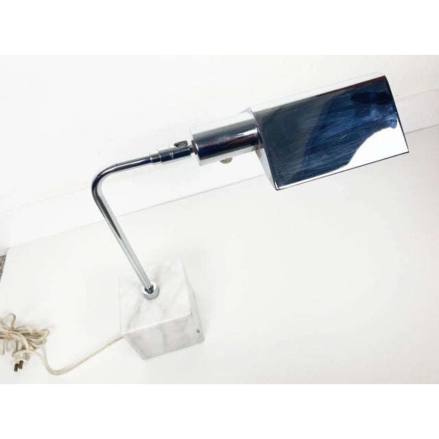 Mid-Century Modern Koch and Lowy Marble Base Chrome Table Lamp For Sale - Image 3 of 13