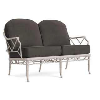 Brown Jordan Calcutta Loveseat, Dove frame with Fusion Charcoal fabric For Sale