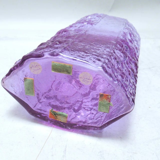 Brutalist Alexandrite Glass Vase, 1960s, in Very Good conditions. Designed 1960 to 1969