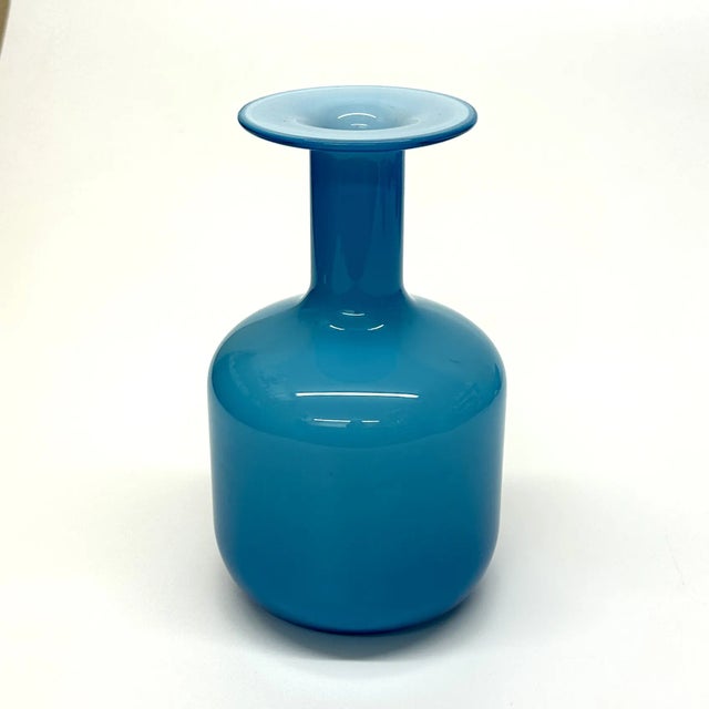 Mid 20th Century Ultramarine Cased Glass Vessel Curation - Group of 5 For Sale - Image 5 of 10