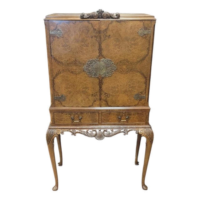 Antique Georgian English Burlwood Bar For Sale