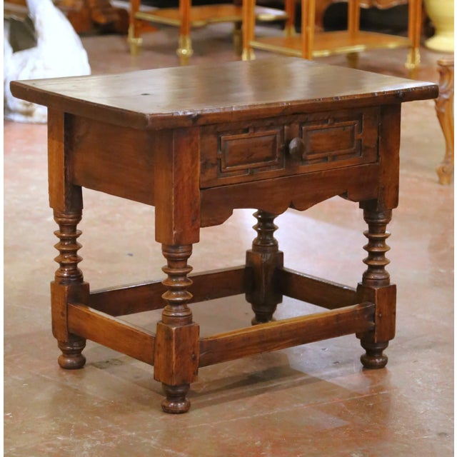 18th Century Spanish Baroque Walnut Side Table With Single-Plank Top and Drawer For Sale In Dallas - Image 6 of 16