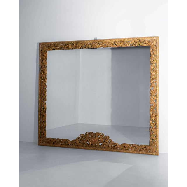 1900s Italian Monumental Carved Giltwood Mirror For Sale - Image 4 of 18