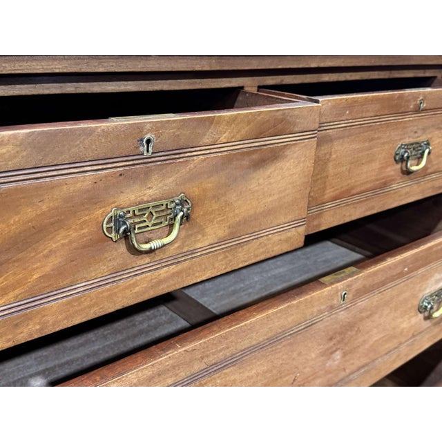 Wood 19th Century Victorian Mahogany Chest of Drawers For Sale - Image 7 of 16