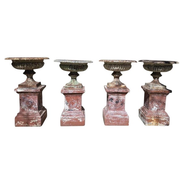 Large French Garden Urns in Cast Iron with Terracotta, 1840s, Set of 2 For Sale - Image 11 of 11