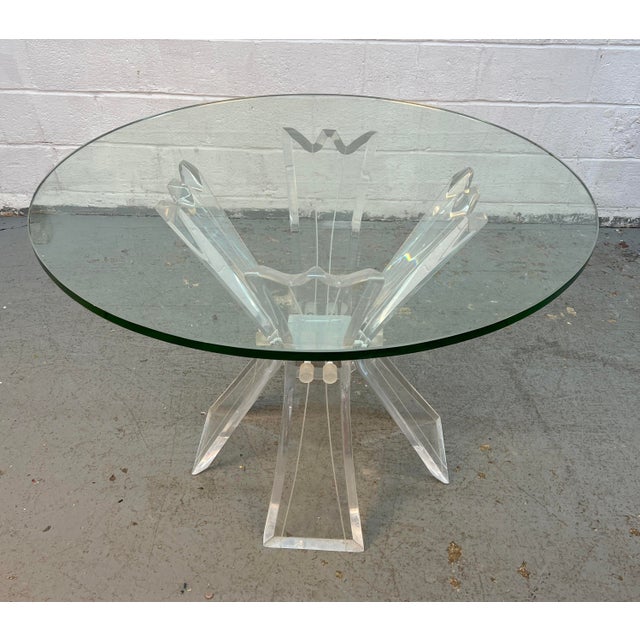 Hollywood Regency Mid 20th Century Hollywood Regency Style Lucite and Glass Dining Table For Sale - Image 3 of 7
