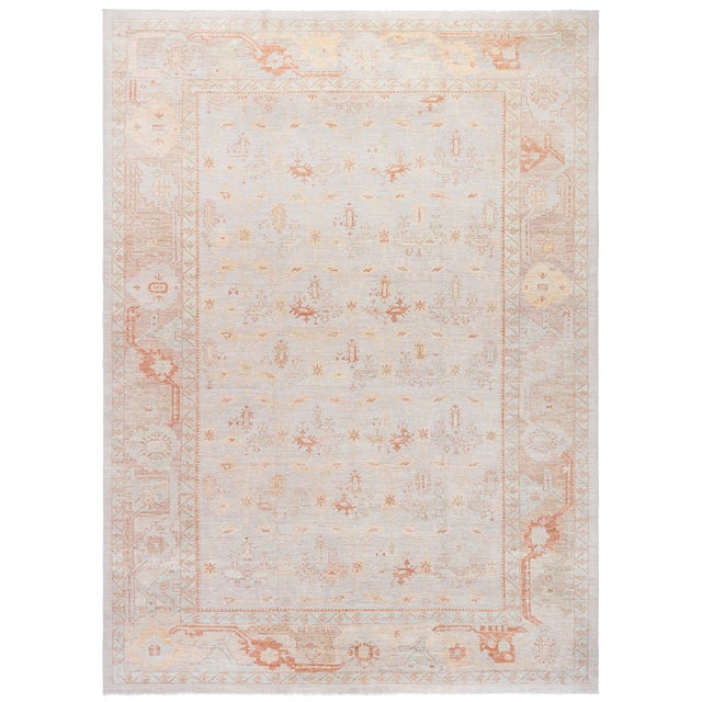 Traditional Rug Antique-Inspired Sunburst Medallion Beige "Dawnlight" For Sale