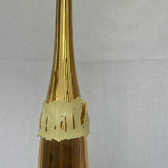 Ceramic Contemporary Gold Ceramic Vase With Silicon Motif For Sale - Image 7 of 12