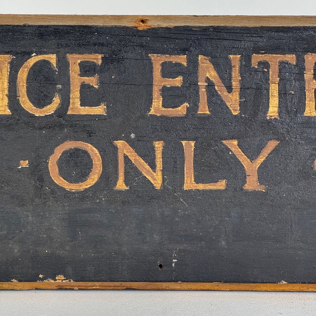 Early 20th Century Unique Vintage Wooden Sign Announcing "Service Entrance Only" With Scalloped Design For Sale - Image 5 of 12