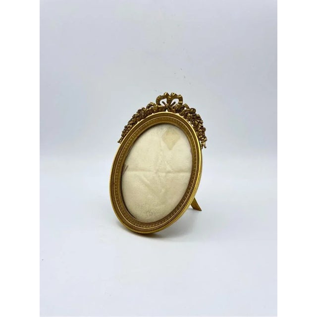 Traditional Empire Oval Picture Frame in Gold, 1890 For Sale - Image 3 of 9