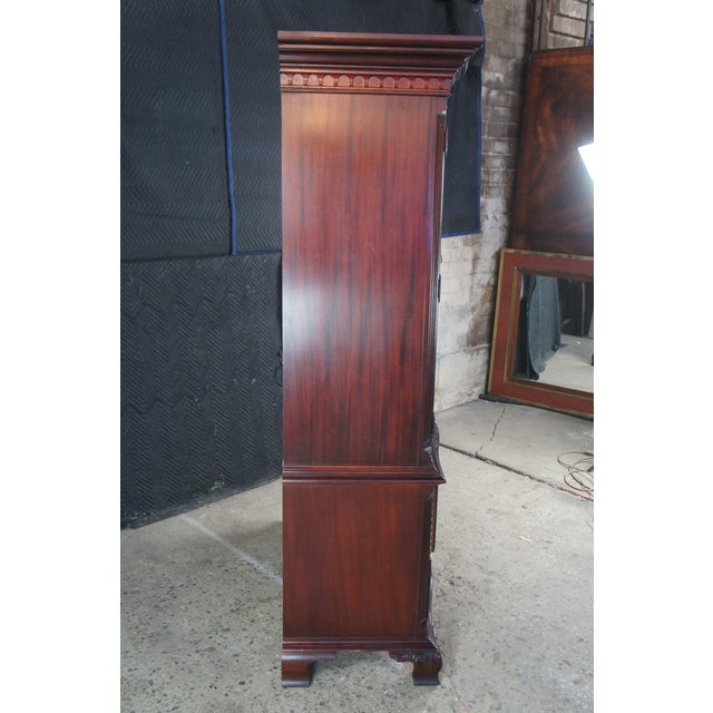 Brown 1990s Thomasville 18th Century Flame Mahogany Bow Front Clothing Armoire Linen Press For Sale - Image 8 of 16