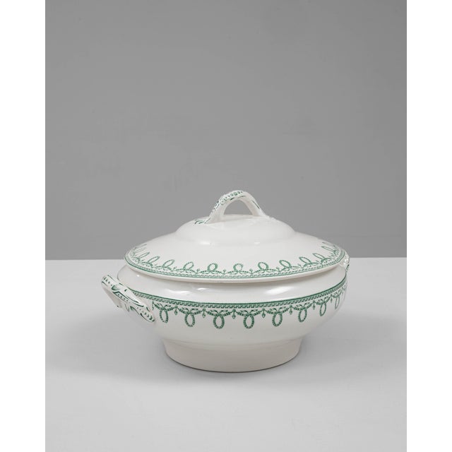 Traditional 20th Century Belgian Special Edition Porcelain Tureen With Lid For Sale - Image 3 of 18