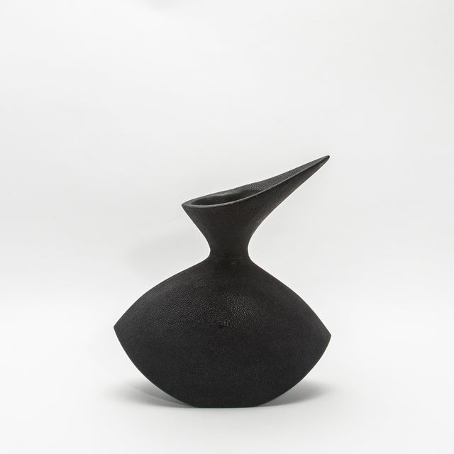2020s Modern Sculptural Vase in Black Shagreen by R&y Augousti For Sale - Image 5 of 7