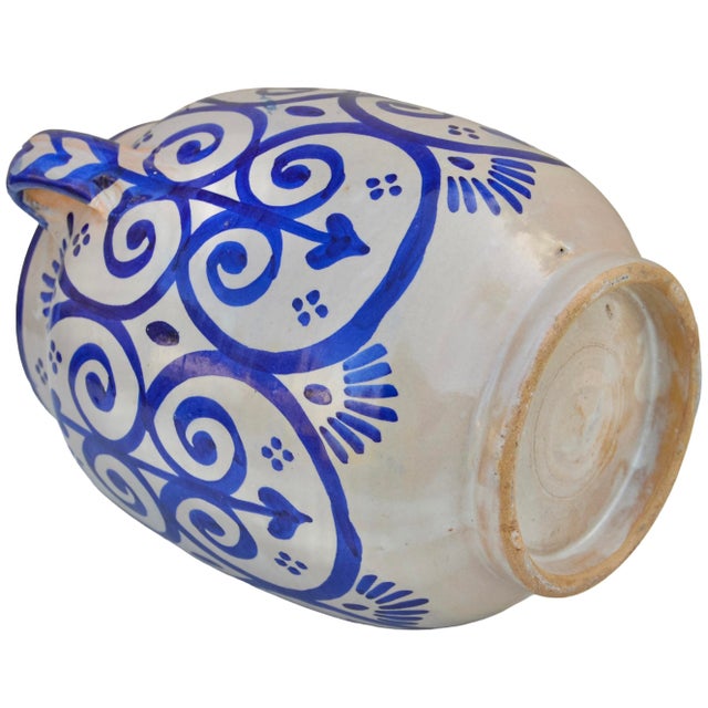 Blue Mid 20th Century Blue Andalusian-Patterned Ceramic Vase W/ Handles For Sale - Image 8 of 9
