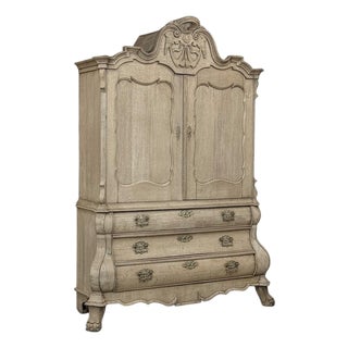 18th Century Dutch Baroque Stripped Oak Linen Press For Sale