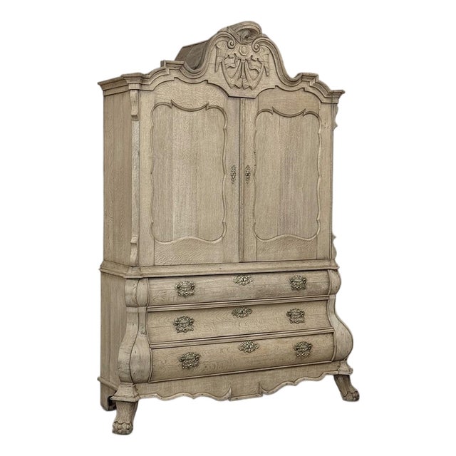 18th Century Dutch Baroque Stripped Oak Linen Press For Sale