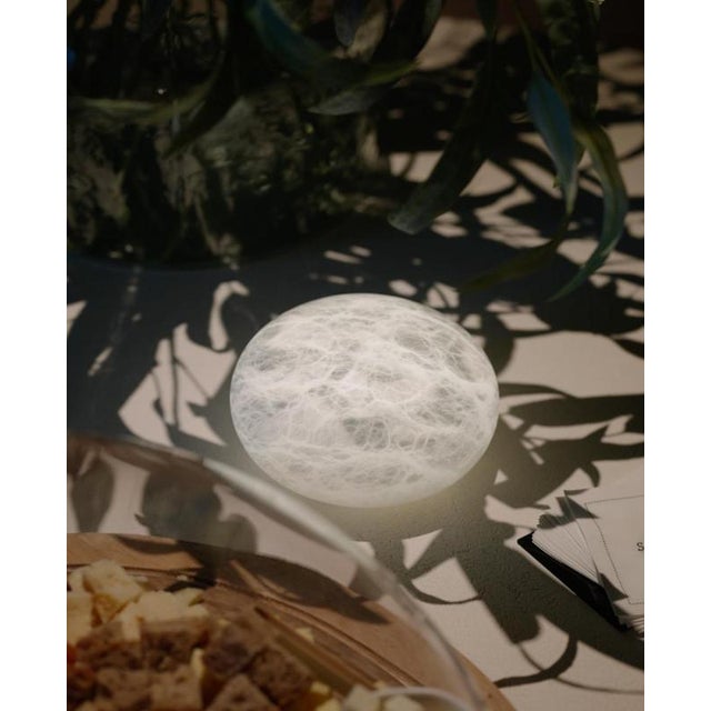 Contemporary Small Wireless Oval Table Lamp by United Alabaster For Sale - Image 3 of 7