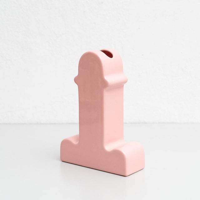 Ettore Sottsass Pink Ceramic Shiva Flower Vase by Ettore Sottsass for BD Barcelona, 2015 For Sale - Image 4 of 18