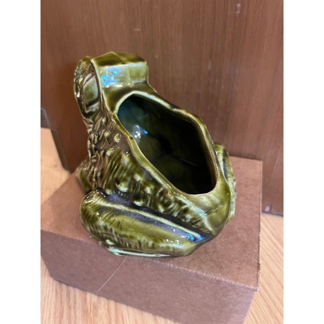 1960s Vintage McCoy Frog Planter / Vase For Sale - Image 5 of 12