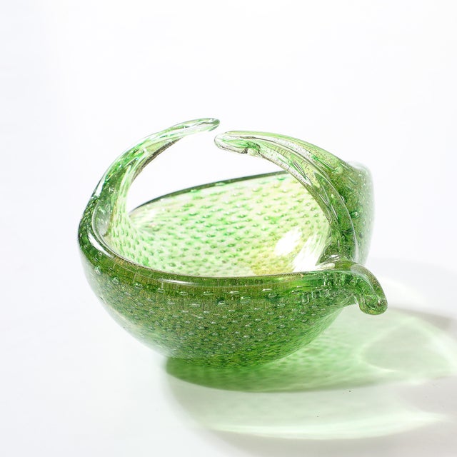 Mid-Century Hand-Blown Murano Glass Dish in Lime Green With Bullicante Detailing For Sale In New York - Image 6 of 12