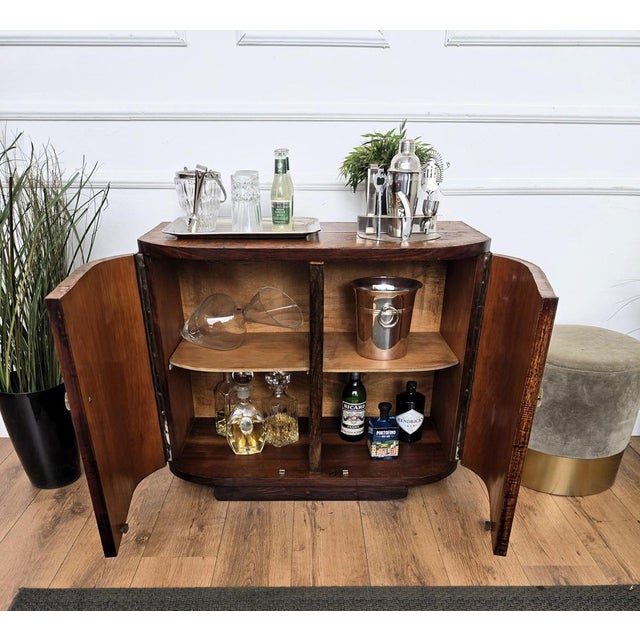 Mid-Century Modern Italian Bar Cabinet in Burl Wood, 1970s For Sale - Image 4 of 12