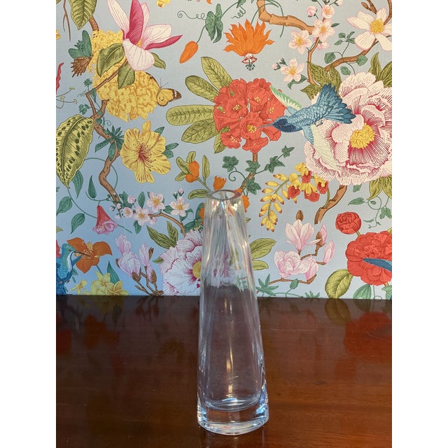 This elegant Nambé vase features the brand’s signature sleek and timeless design. Perfect condition with no visible flaws,...