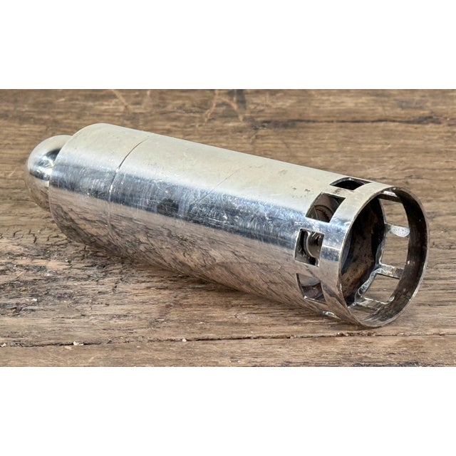 1980s Postmodern Silverplate Pepper Mill by Richard Meier for Swid Powell For Sale - Image 5 of 8