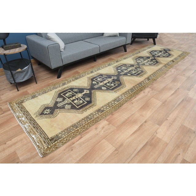 Traditional 1970s Vintage Turkish Handmade Wool Cotton Beige Runner Rug For Sale - Image 3 of 11