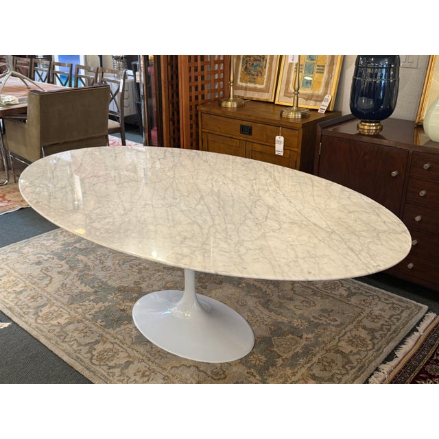 Metal Nj Modern Furniture Saarinen-Style Oval Carrara Marble Tulip Dining Table For Sale - Image 7 of 14