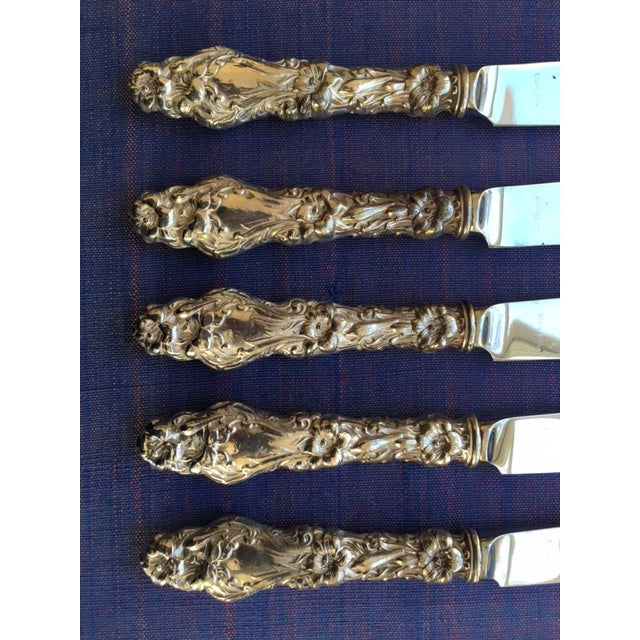 Five Luncheon Knives With Sterling Silver Handles in the Art Nouveau Lily (1902) Pattern by Frank M. Whiting For Sale In Boston - Image 6 of 6