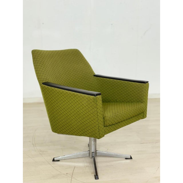 Mid-Century Green Swivel Armchair For Sale - Image 4 of 11