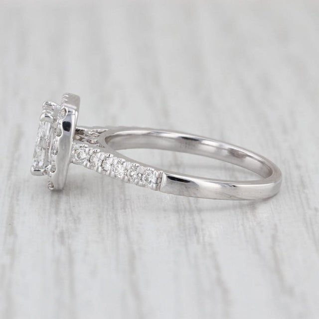 2020s 0.89ctw Diamond Princess Halo Engagement Ring 14k White Gold Size 7 For Sale - Image 5 of 8