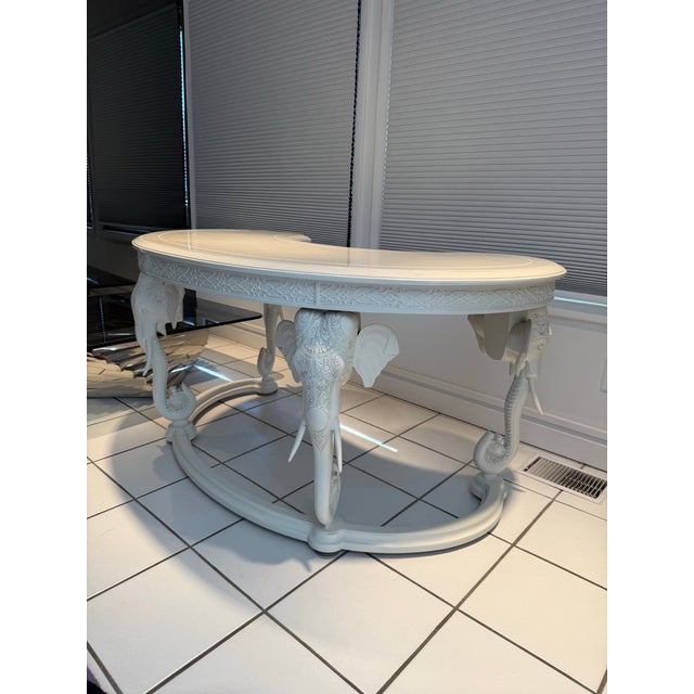 1970s Gampel Stoll Kidney Shaped Elephant Desk For Sale In New York - Image 6 of 7