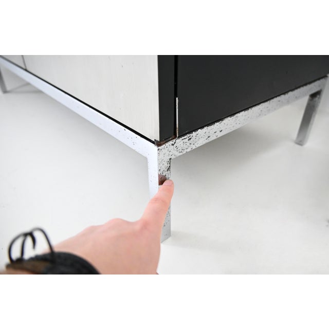 Sideboard by Florence Knoll Bassett for Knoll, 1960s For Sale - Image 13 of 15