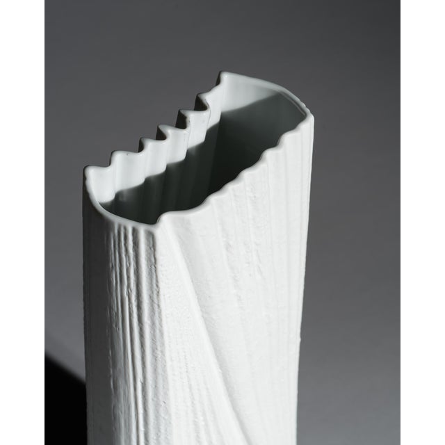 1970s Brutalist Floor Vase by Martin Freyer for Rosenthal, 1960s For Sale - Image 5 of 8