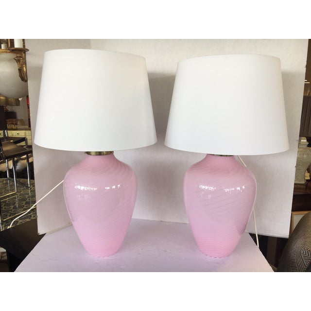 Mid-Century Modern Pair of Murano Glass Pink Swirl Table Lamps Made in Italy For Sale In New York - Image 6 of 13