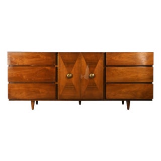 American of Martinsville Vintage Mid Century Modern 9-Drawer Lowboy Dresser, C. 1960s, Attributed For Sale