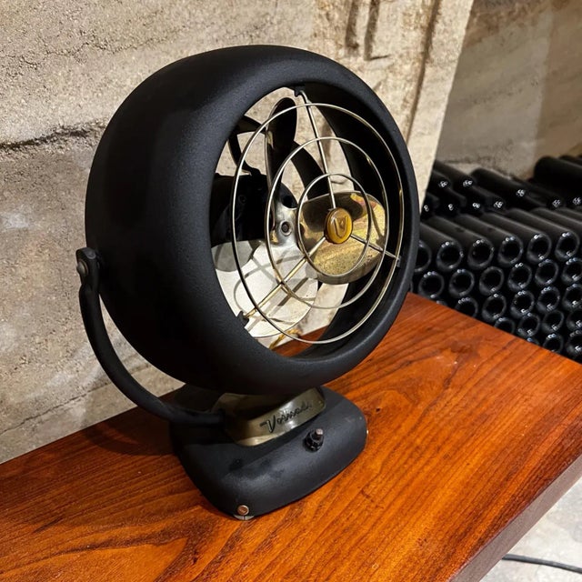1940s Vornado Antique Electric Powerful Metal Desk Table Fan For Sale - Image 13 of 13