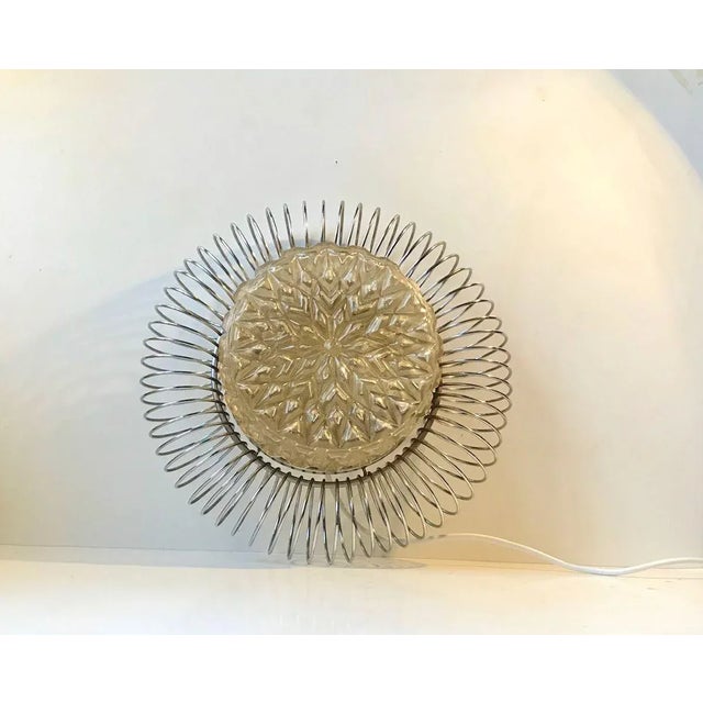 1970s Sculptural Scandinavian Wall Sconce in Chrome & Pressed Glass, 1970s For Sale - Image 5 of 9