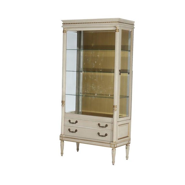 French Vintage French Louis XVI Vitrine With 2-Drawers & Gilt Trim C1950 For Sale - Image 3 of 12