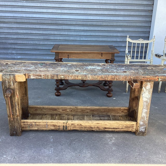 This is the real deal! A French workbench used by a carpenter to execute numerous and varied carpentry projects. The bench...