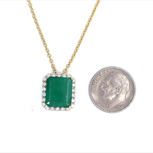 Metal Natural Emerald Diamond Pendant Necklace 14k Yellow Gold 5.05 TCW Certified For Sale - Image 7 of 8