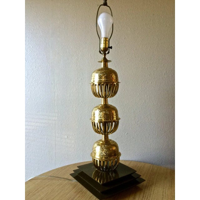 Wood Large Brass Chinoiserie Table Lamp | Pagoda Base For Sale - Image 7 of 9