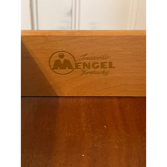 Mid-Century Modern 1950s Blonde Oak Mengel Lowboy Dresser With Detachable Mirror For Sale - Image 3 of 12