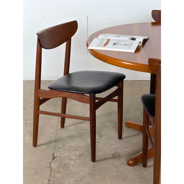 Wood Danish Teak Dining Chairs from Harry Østergaard, 1960s, Set of 8 For Sale - Image 7 of 11