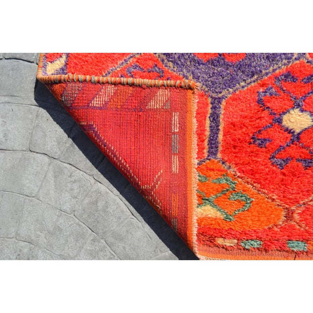 Heterodox Kurdish Runner Herki Rug. Hand-Knotted Colorful Tribal Short Runner - 3′6″ × 10′4″ For Sale - Image 13 of 16
