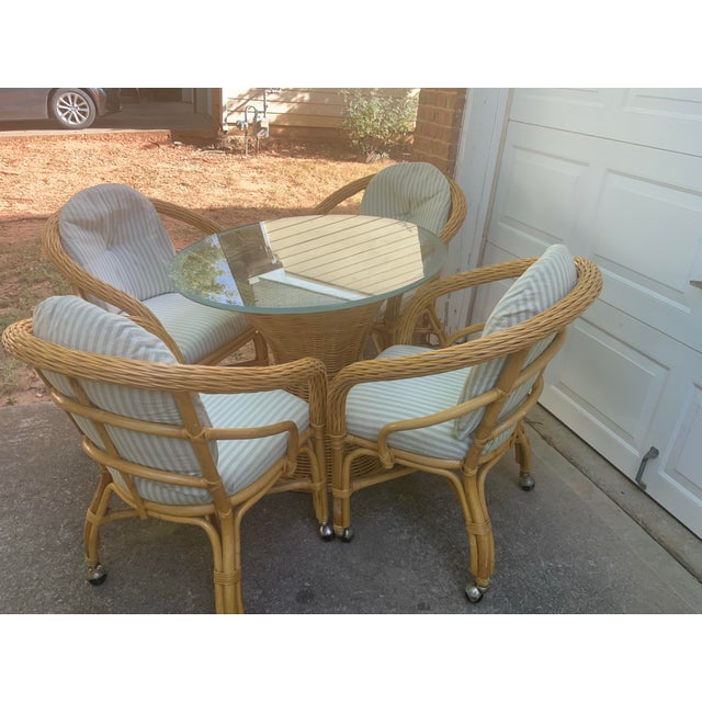 1980s Vintage Set of 5 Pieces Bamboos and Rattan Dining Room Table and Chairs For Sale - Image 5 of 8