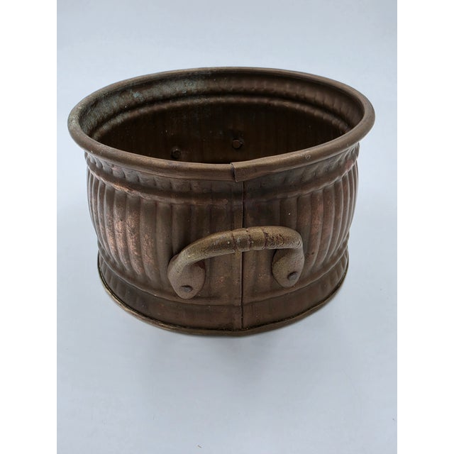 French Country Vintage Fluted Copper & Brass Cachepot Planter Bowl With Cast Handles For Sale - Image 3 of 7