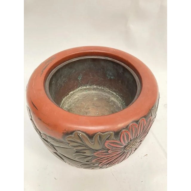 Red Japanese Meiji Era Lacquer Pot, 1900s For Sale - Image 8 of 9