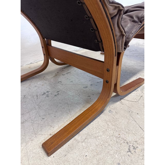 Pair of Ingmar Relling for Westnofa High Back “Siesta” Lounge Chairs With Footrests, 1960s For Sale - Image 12 of 12